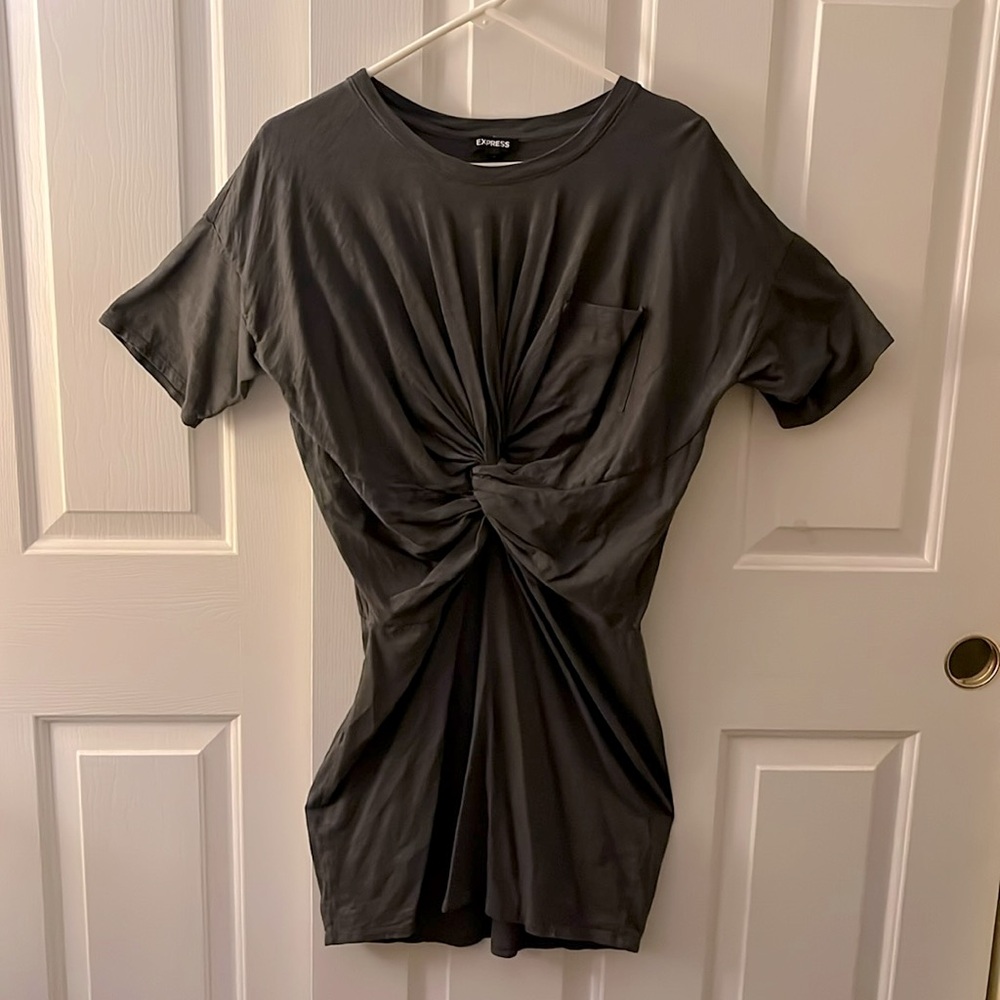 Express t-shirt dress // size medium // grey
